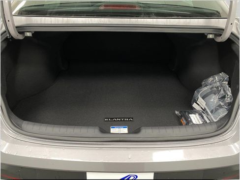 New 2026 Hyundai Elantra Sport image 5