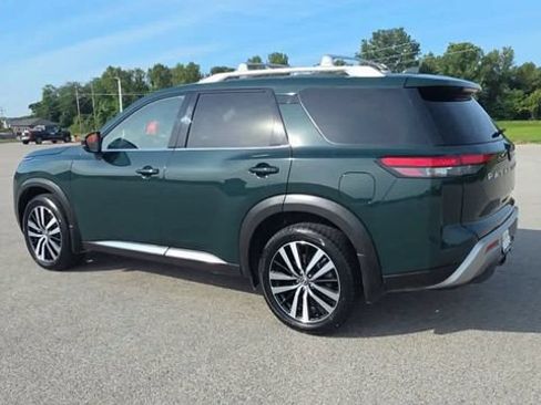 Used 2023 Nissan Pathfinder Platinum AWD/4WD image 5