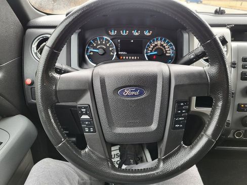 Used 2011 Ford F150 XLT w/ XLT Convenience Pkg image 16