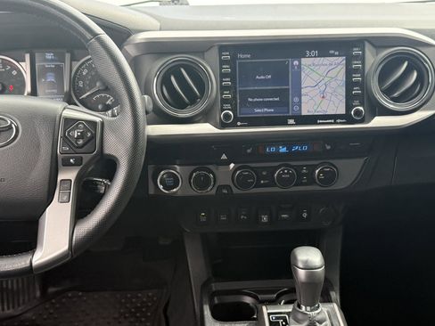Used 2023 Toyota Tacoma Limited AWD/4WD image 23