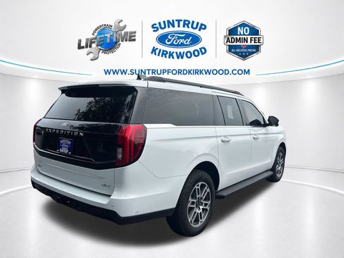 Used 2025 Ford Expedition Max Active AWD/4WD image 6