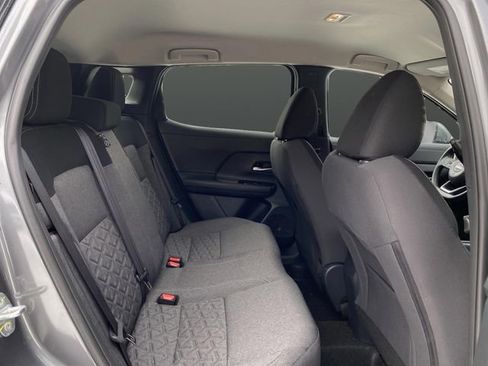 Certified 2025 Nissan Kicks SV image 27