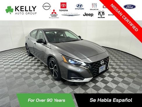 Certified 2023 Nissan Altima 2.5 SR w/ SR Premium Package FWD image 1