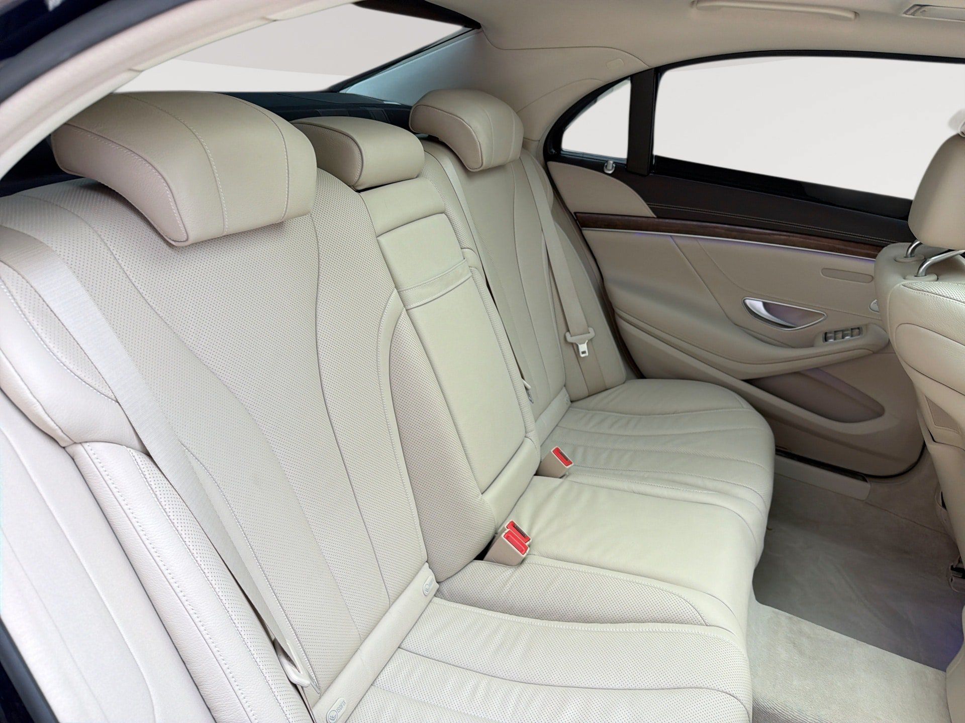 Used 2015 Mercedes-Benz S 550 Sedan image 26