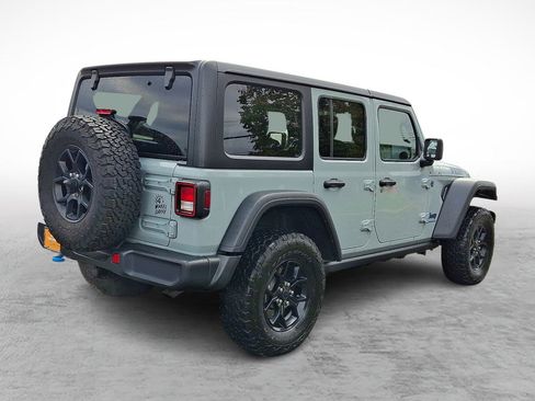 Used 2024 Jeep Wrangler Unlimited image 5