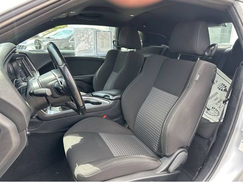 Used 2021 Dodge Challenger R/T RWD image 8