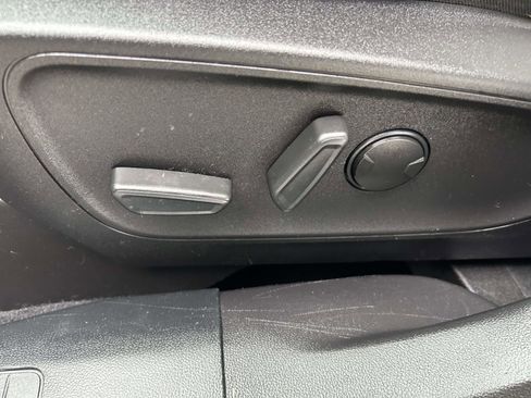 Used 2022 Ford Escape SE w/ Convenience Package FWD image 21