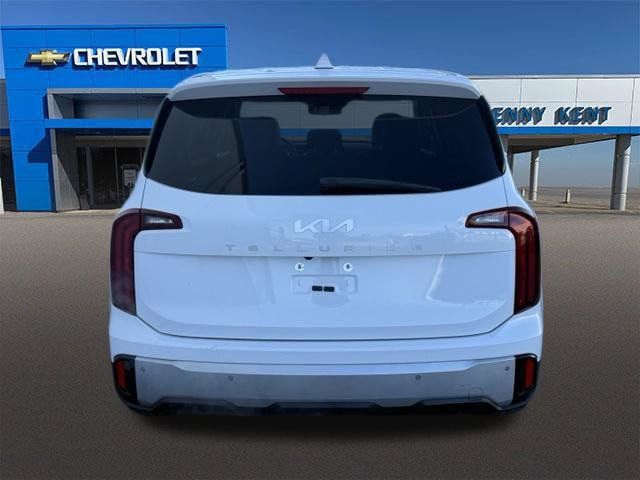 Used 2024 Kia Telluride LX FWD image 7