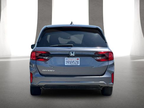 Used 2025 Honda Odyssey EX-L image 5