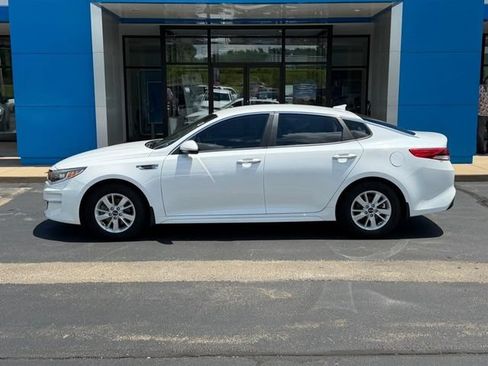 Used 2018 Kia Optima LX w/ Convenience Package FWD image 1