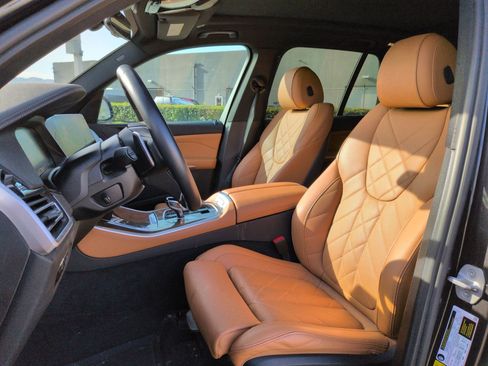 Certified 2023 BMW X5 xDrive40i w/ Premium Package image 15