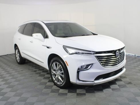 Used 2022 Buick Enclave Essence w/ Experience Buick Package image 30