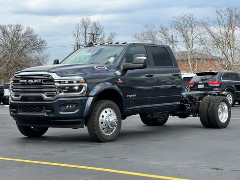 New 2026 RAM 4500 Tradesman w/ Laramie Trim Package image 3