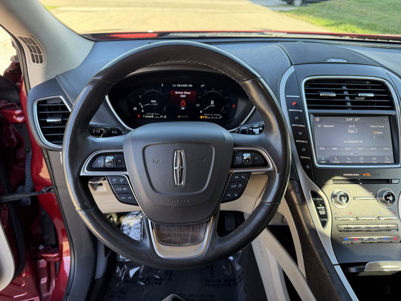 Used 2019 Lincoln Nautilus Reserve AWD/4WD image 15