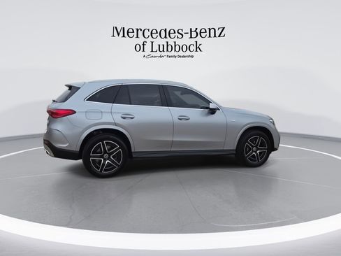 New 2025 Mercedes-Benz GLC 350e GLC 350e image 8