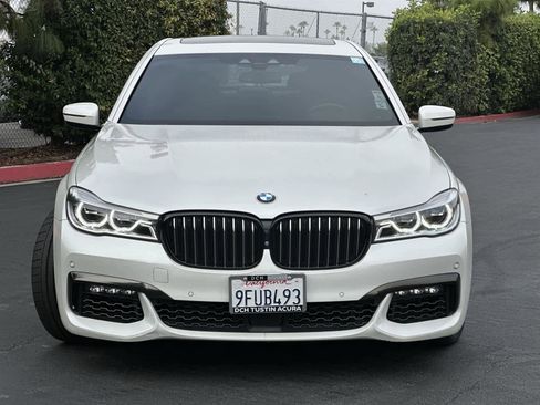 Used 2019 BMW 750i w/ Executive Package image 8