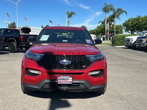 Certified 2022 Ford Explorer ST image 9