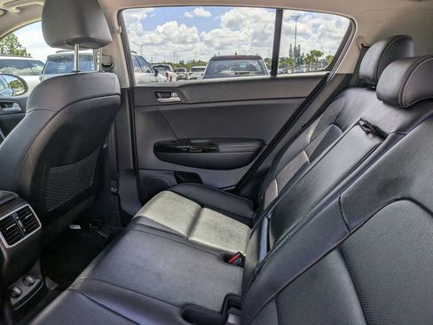 Used 2020 Kia Sportage EX w/ Option Group 15 FWD image 19