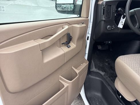 New 2025 Chevrolet Express 2500 RWD image 25