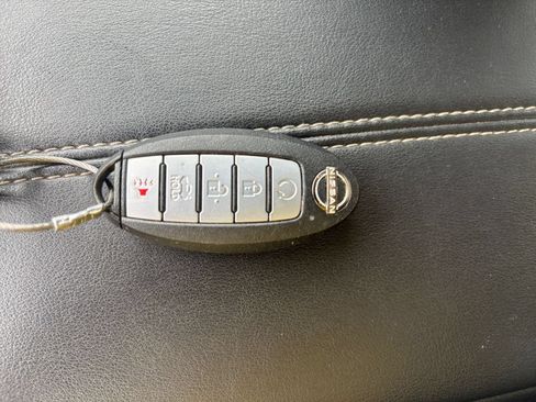 Used 2025 Nissan Altima 2.5 SV FWD image 21