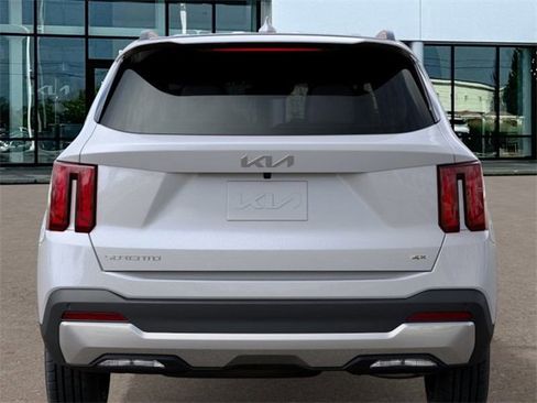 New 2026 Kia Sorento S image 13