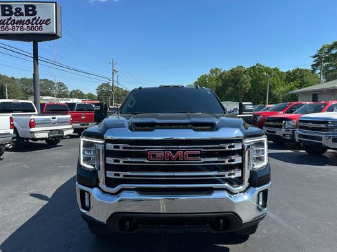 Used 2022 GMC Sierra 2500 SLE w/ SLE Convenience Package image 2