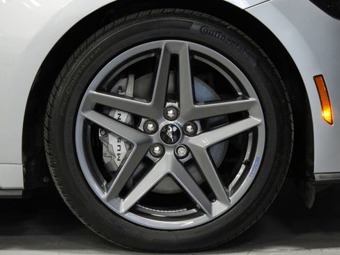 Used 2025 Ford Mustang GT Premium w/ California Special Package RWD image 9