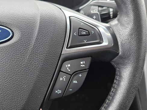 Used 2020 Ford Fusion Titanium image 26