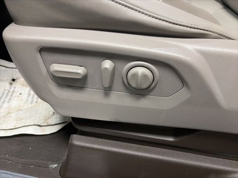 Used 2021 GMC Sierra 1500 SLT w/ SLT Premium Plus Package image 14