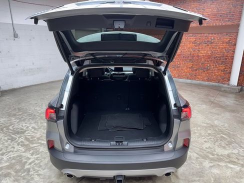 Certified 2022 Ford Escape Titanium w/ Class II Trailer Tow Package image 26