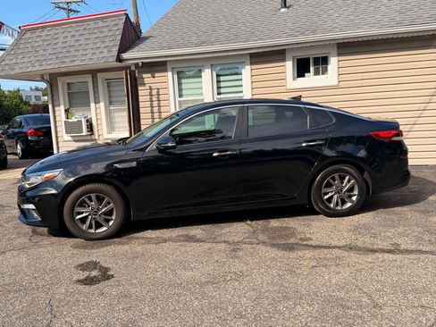 Used 2020 Kia Optima LX FWD image 3