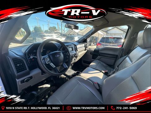 Used 2017 Ford F350 XL w/ Power Equipment Group RWD image 16