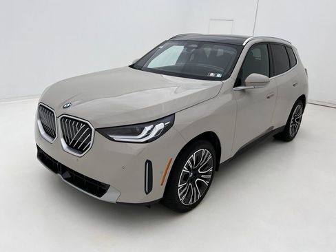 Certified 2025 BMW X3 xDrive30i w/ Convenience Package image 4