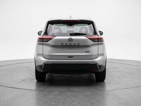 Used 2025 Nissan Rogue SV FWD image 7