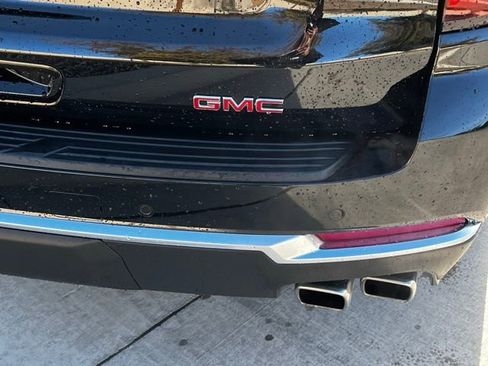 Used 2025 GMC Yukon XL Denali image 11