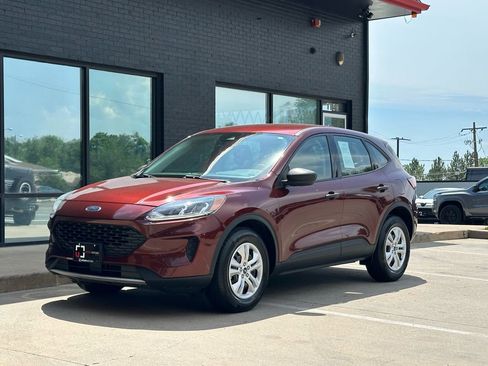 Used 2021 Ford Escape S image 19
