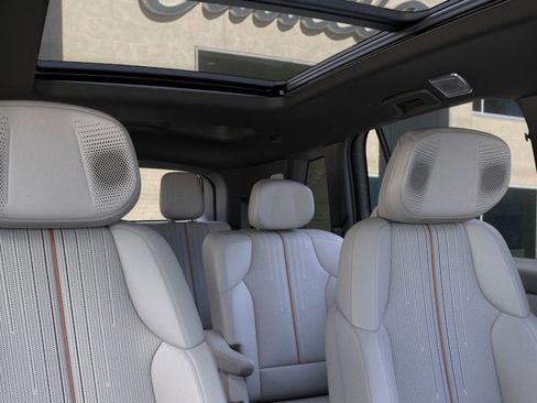 New 2026 Cadillac Vistiq Premium Luxury AWD/4WD image 24