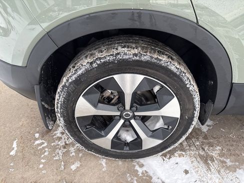 Used 2023 Volvo XC40 B5 Plus w/ Protection Package Premier image 13