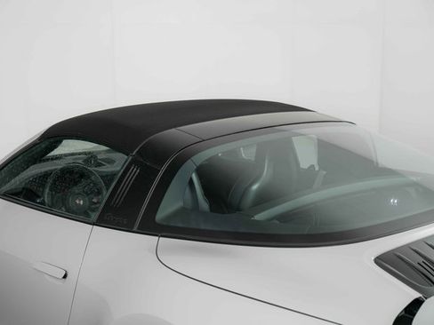 Used 2025 Porsche 911 Targa 4 GTS image 29