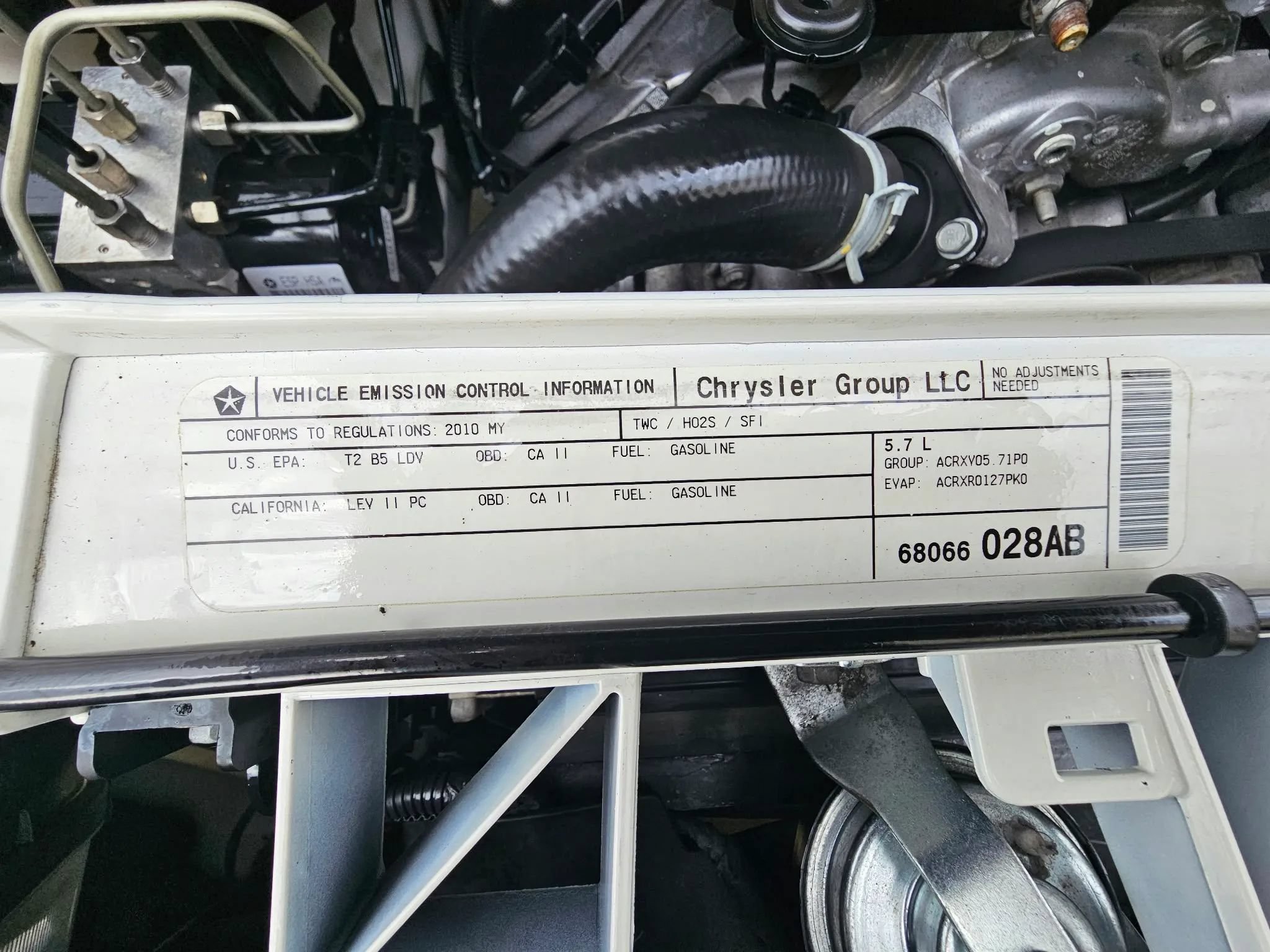 Used 2010 Dodge Challenger R/T RWD image 29