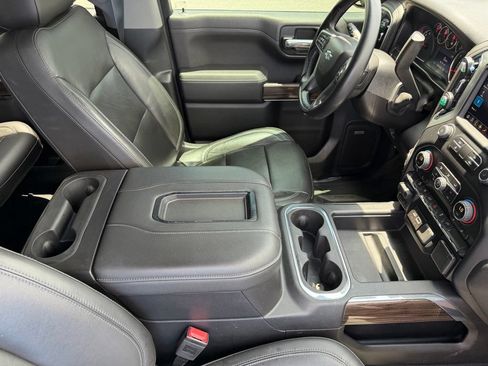 Used 2019 Chevrolet Silverado 1500 RST AWD/4WD image 15