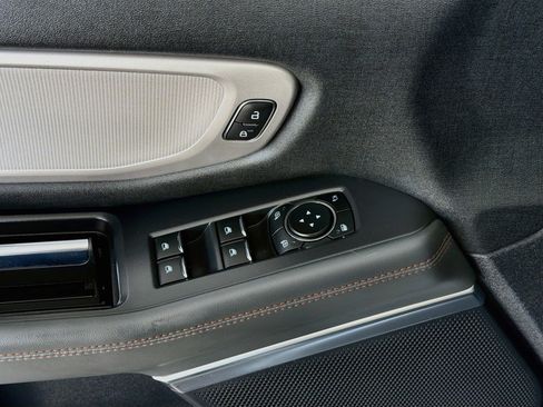 Used 2025 Ford Expedition Active AWD/4WD image 15