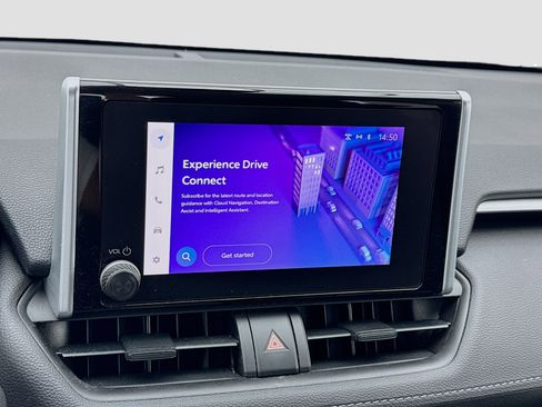 Used 2023 Toyota RAV4 LE image 9