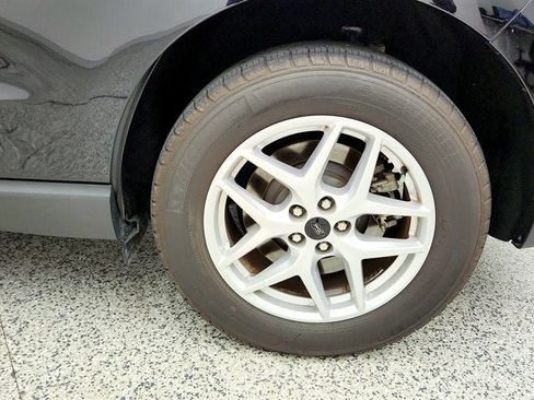 Used 2024 Ford Edge SEL AWD/4WD image 9