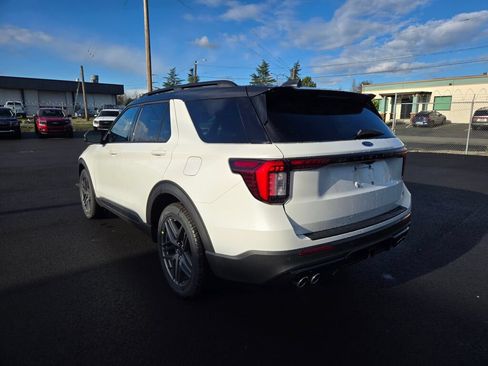 New 2026 Ford Explorer ST AWD/4WD image 6