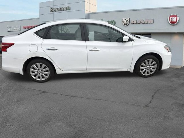 Used 2017 Nissan Sentra S FWD image 4