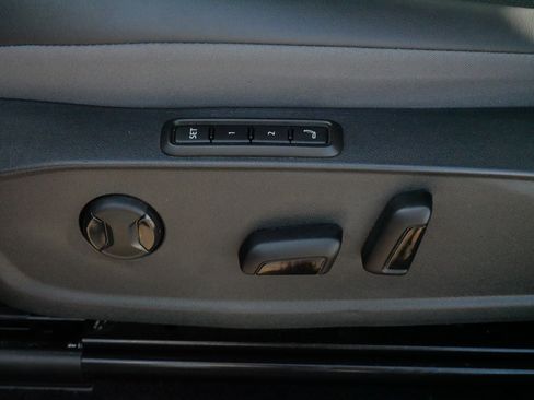 Certified 2023 Volkswagen ID.4 Pro S AWD/4WD image 20
