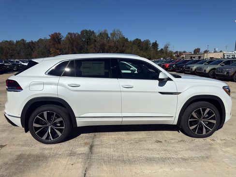 New 2026 Volkswagen Atlas Cross Sport SEL Premium R-Line AWD/4WD image 4