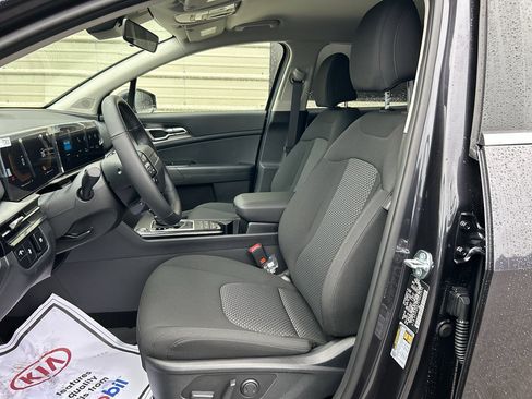 New 2026 Kia Sportage LX image 11