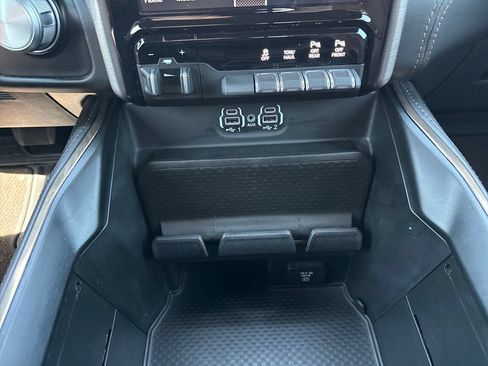 Used 2023 RAM 1500 Limited w/ Body Color Bumper Group AWD/4WD image 23